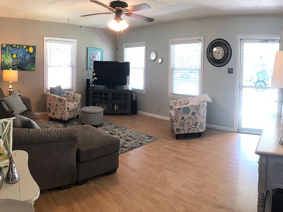 4th image of 4700 Taylor Ave