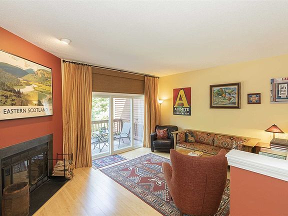 4th image of 204 Stonewall Ln
