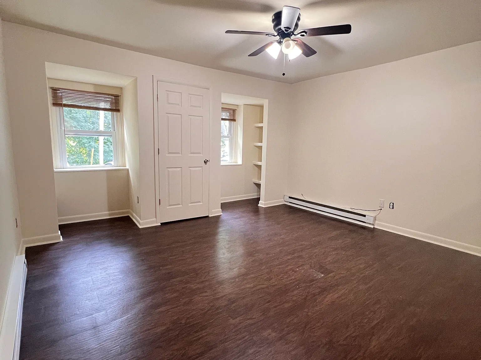 Studio, 400 sqft, $1,685 — Photo 3