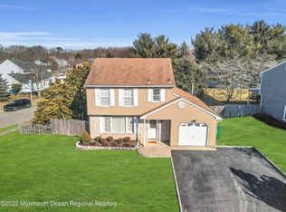 21 Emory St, Howell, NJ 07731