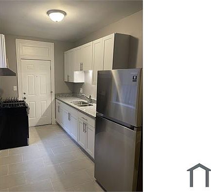 1st image of 7656 S Kingston Ave #1