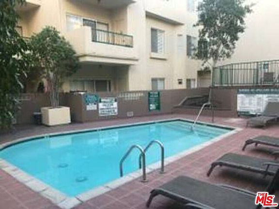 2nd image of 5420 Sylmar Ave APT 222