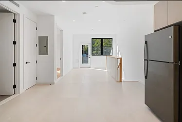 Rented by Real Team Brokerage