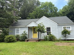 726 Whitfield St, Starkville, MS 39759