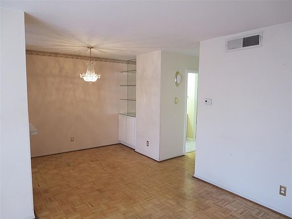 2nd image of 5550 N Braeswood Blvd APT 127