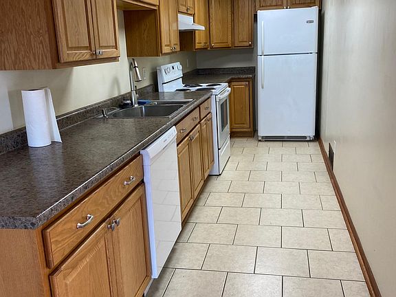4th image of 308 W Antoine St