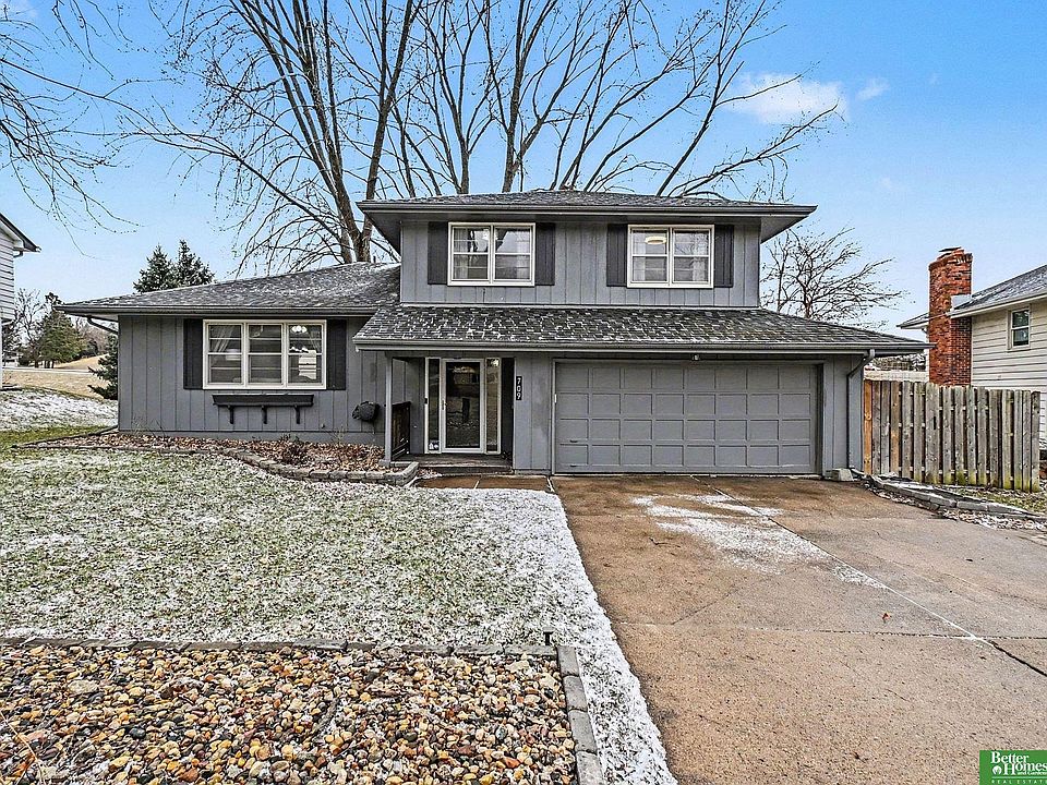 1st image of 709 Sherman Dr