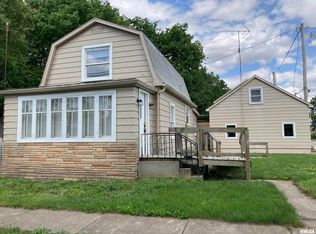 104 S State St, Lincoln, IL 62656