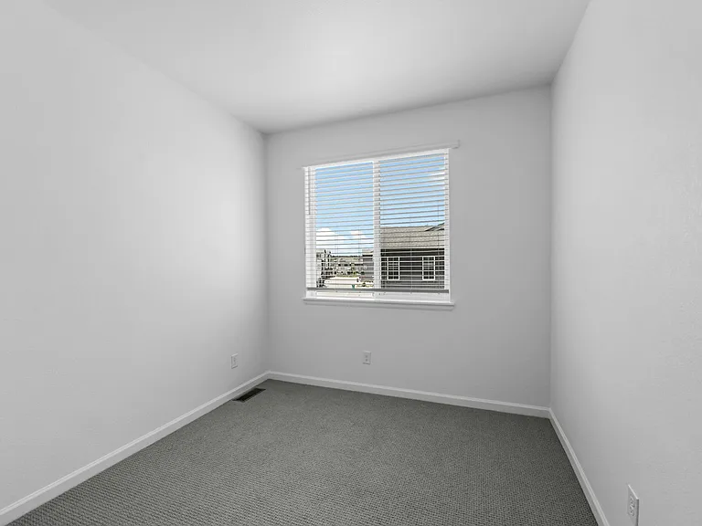 6817 Huddersfield Ln — Photo 15