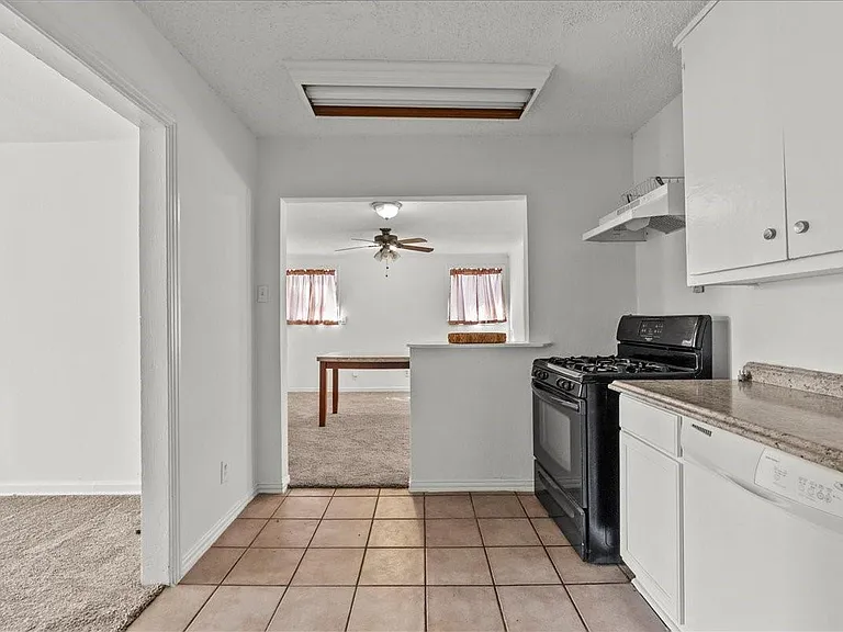 1002 Orange St — Photo 24