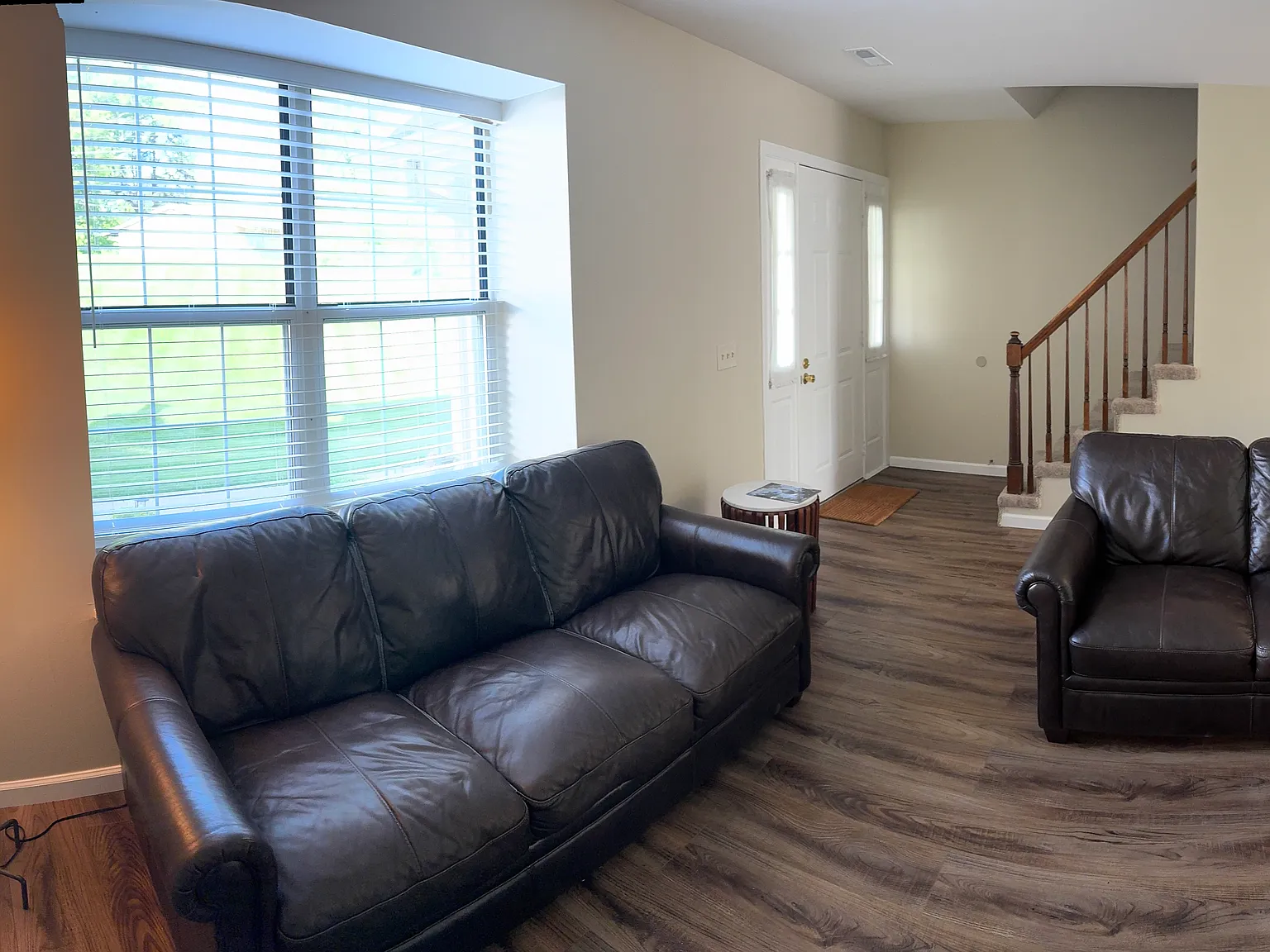 2 bed, 1.5 bath, 1200 sqft, $1,695 — Photo 3