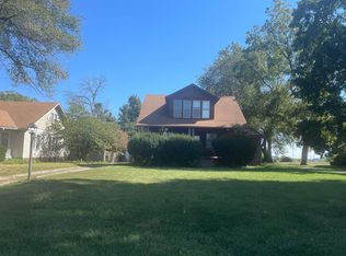 1407 S 41st St, Saint Joseph, MO 64507