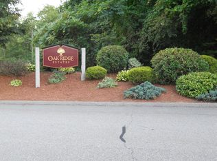 5 Virginia Dr #5B, Rochdale, MA 01542