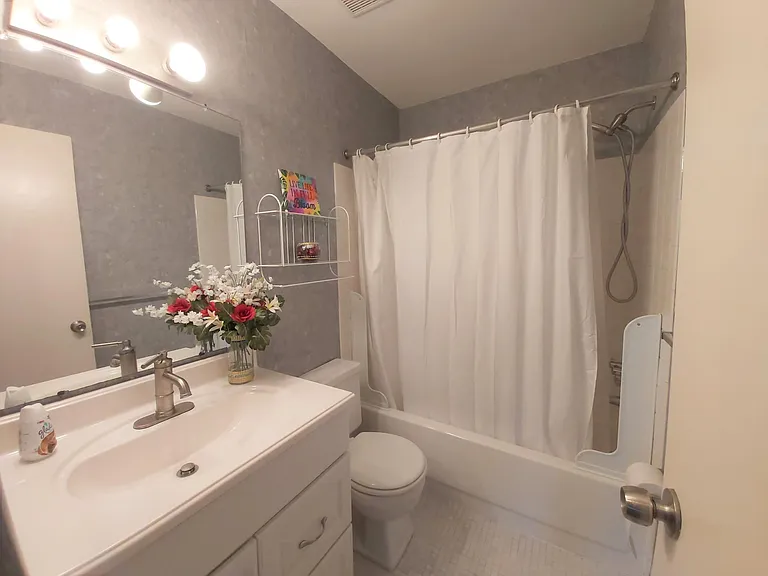 3210 Crystal Ct — Photo 15