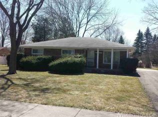 425 W Square Lake Rd, Troy, MI 48098