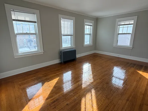 305 Main St #5, West Haven, CT 06516