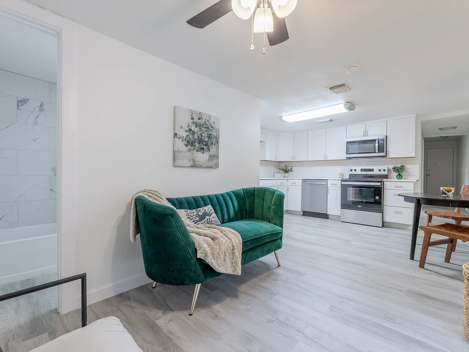 125 Forrest Ave — Photo 4