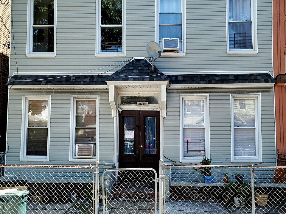 1st image of 9127 108th St
