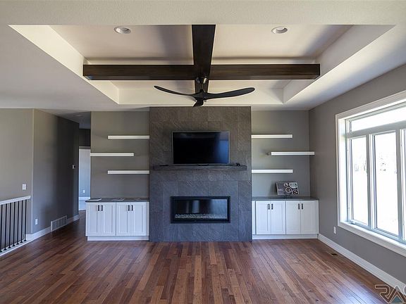 5th image of 8804 E Basswood Ln