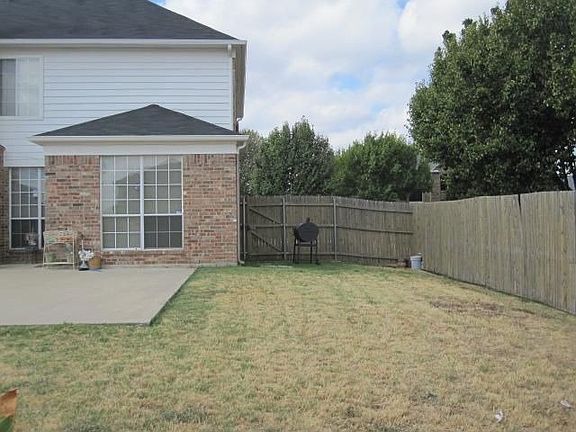 4th image of 212 Boulder Creek Dr