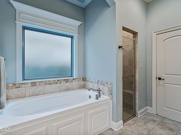 4th image of 1119 Crystal Creek Dr