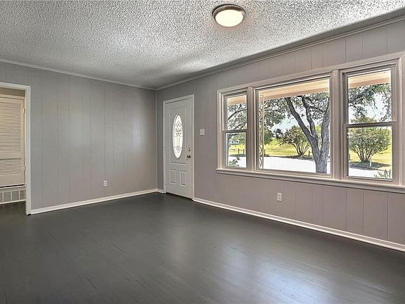 4th image of 6220 Walnut Dr