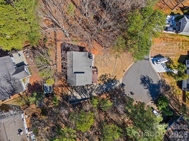 16149 Horoa Ct — Photo 32