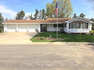 2010 Capital Ln, Albert Lea, MN 56007