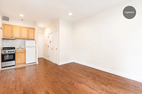 Rented by Triplemint | media 15