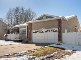 747 W 1580 N, Clinton, UT 84015