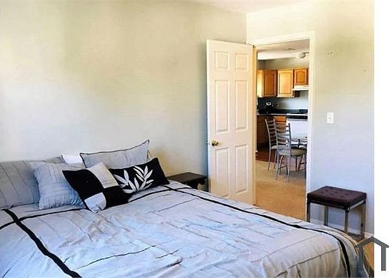 2nd image of 312 Beach 37th St #2