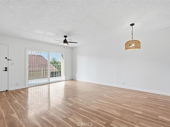 2nd image of 1036 Magnolia Ave APT 207