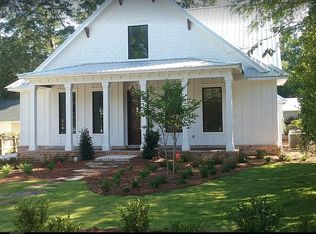 163 Pinecrest Ln, Fairhope, AL 36532