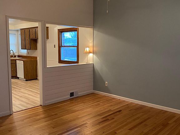 2nd image of 32537 Larkmoor St