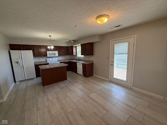 4th image of 1230 Winter Hawk Ct