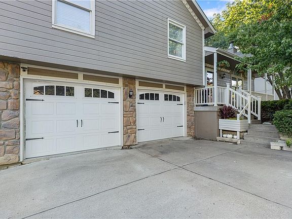 3rd image of 7808 NW Seymour Ct
