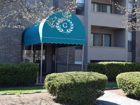 42 Shrewsbury Green Dr Unit B, Shrewsbury, MA 01545