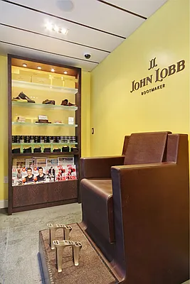 Rented by Douglas Elliman | media 16