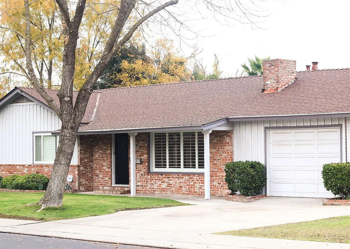 1522 Ardmor Ave photo 1