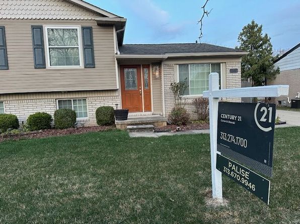 1695 Woodstock St, Canton, MI 48188