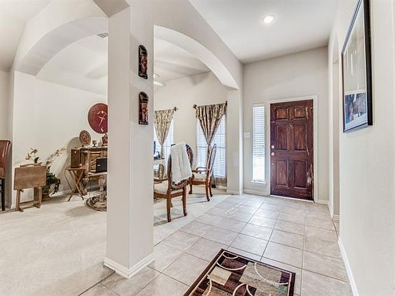 2nd image of 3005 Monarch Ct