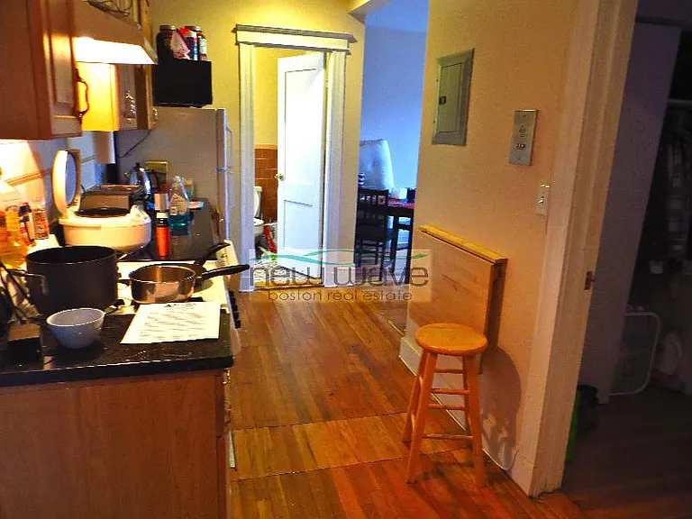 56 Queensberry St #17 — Photo 7