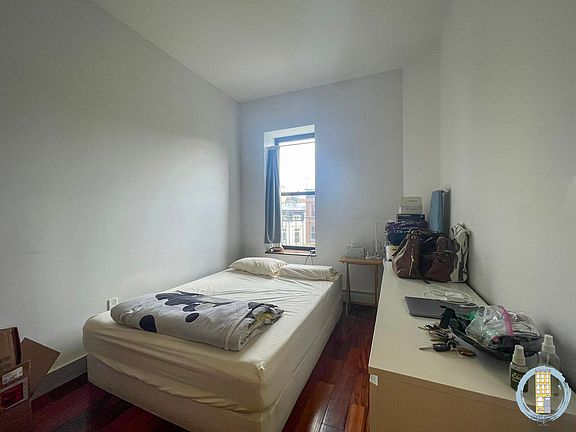 4th image of 21 Herkimer St #3A
