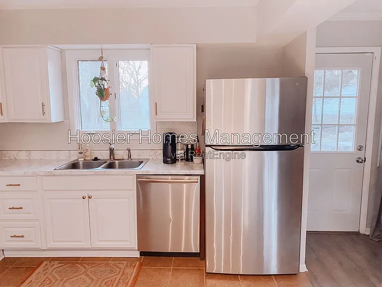 10818 Broadway St — Photo 9