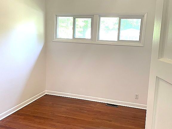 2nd image of 210 East Ave
