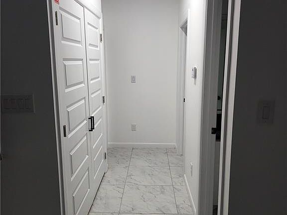 5th image of 1006 N Woodson Ave #2