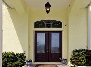 10216 Golden Eagle Dr, Seminole, FL 33778