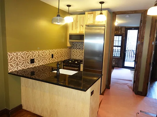 Rented by Blue Egg Realty Corp | media 37