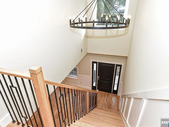 5th image of 311 Harrison Avenue