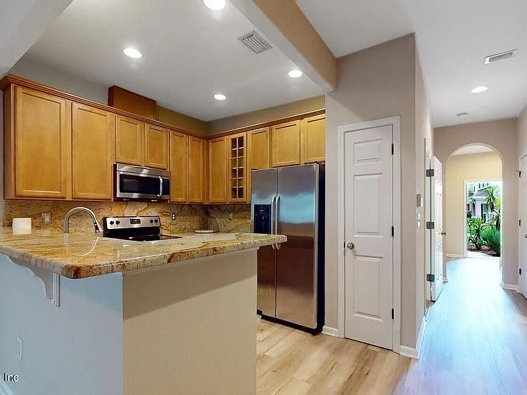 5881 Moonstone Ct — Photo 30